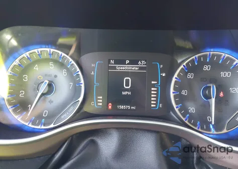 2017 Chrysler Pacifica Touring-L z USA, uszkodzony, nr VIN 2C4RC1BG0HR535250